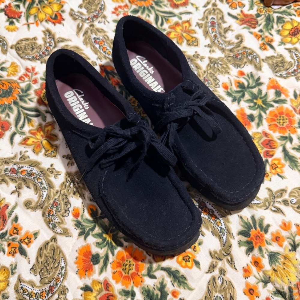 Clarks Originals Wallabee Black Suede Moccasin Shoes Womens 8.5 - barely worn‎